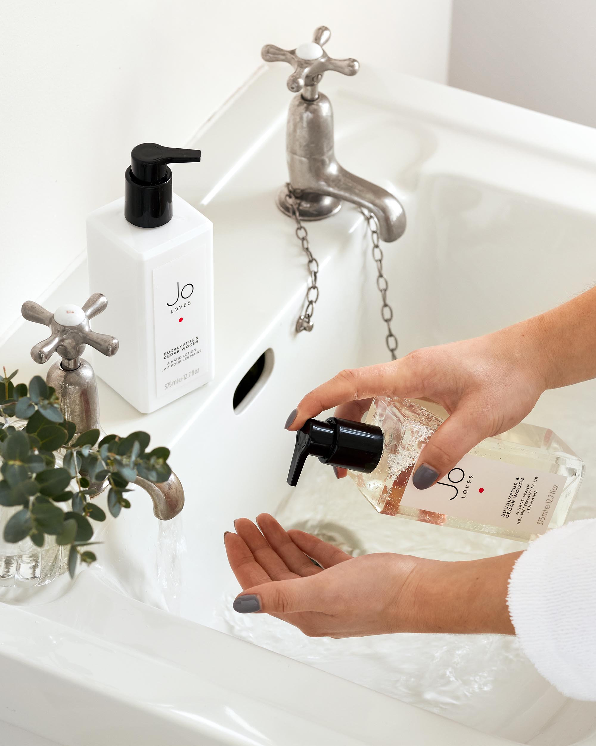 Eucalyptus & Cedar Woods Hand Wash (375ml)
